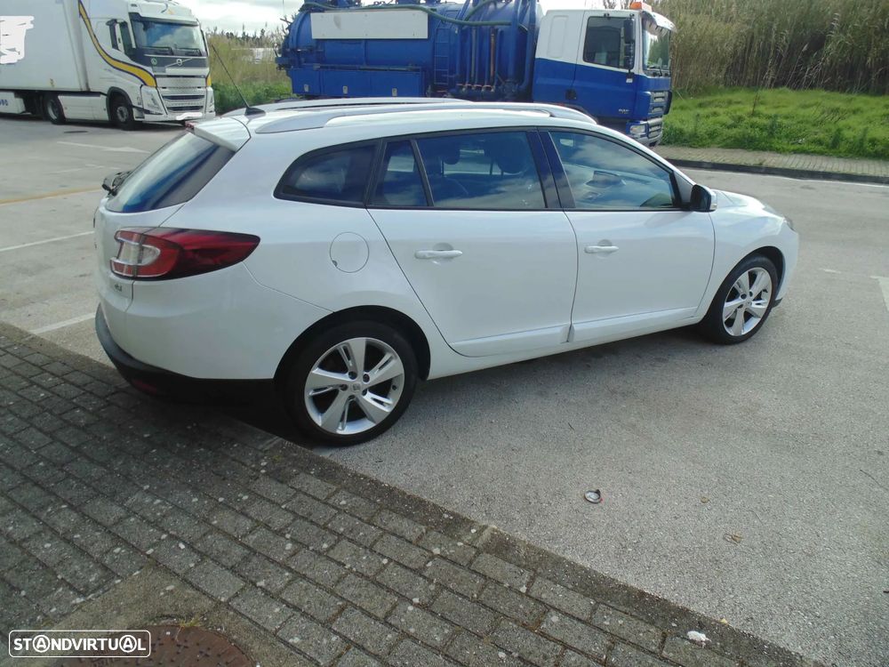 Renault Mégane Sport Tourer 1.5 dCi Luxe SS - 8