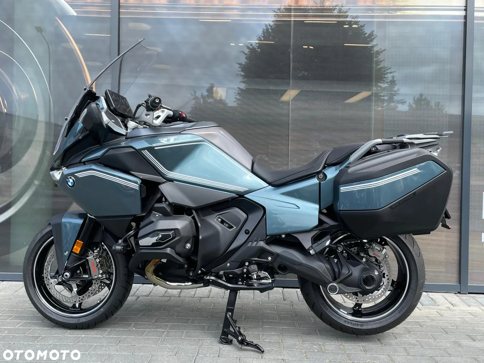 BMW R - 8