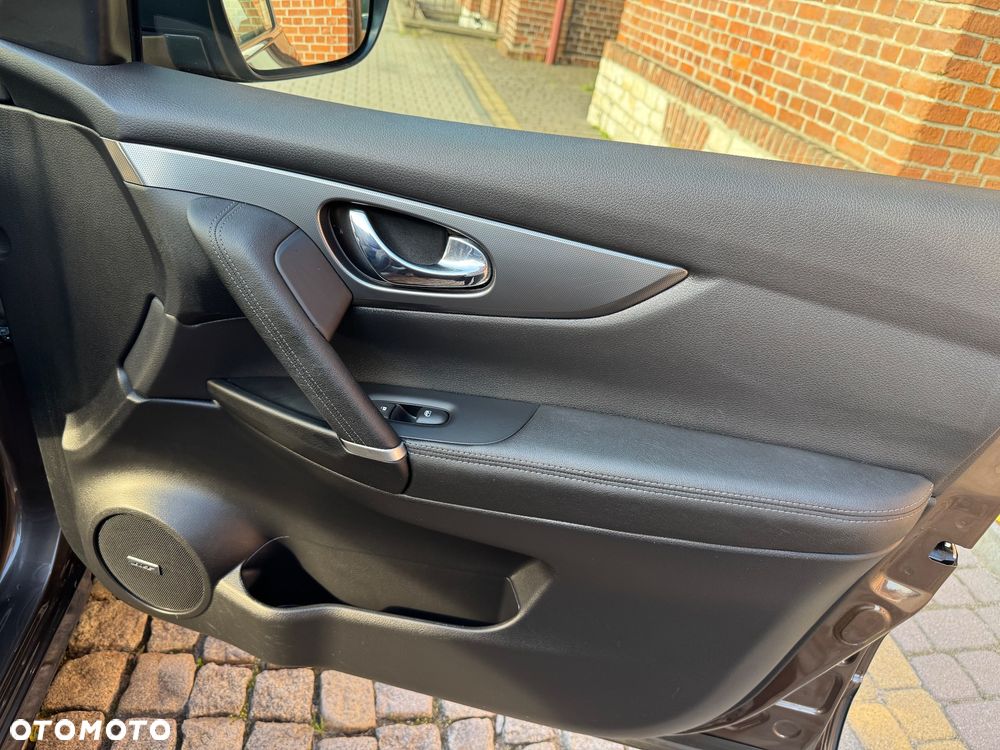 Nissan Qashqai 1.6 DIG-T Tekna+ - 24