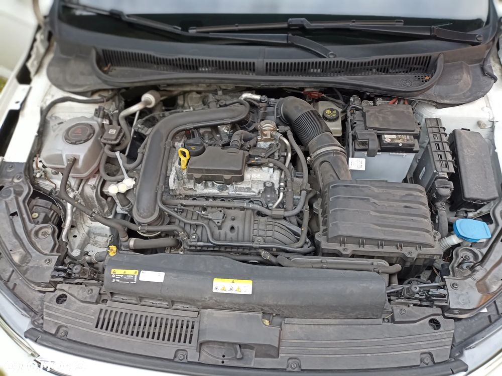 Volkswagen Polo 1.0 TSI OPF DSG Life - 18