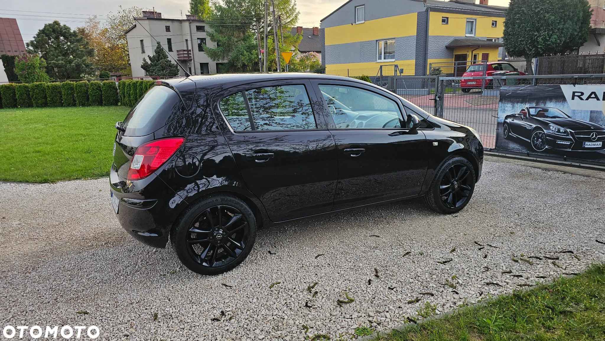 Opel Corsa 1.2 16V Enjoy - 24