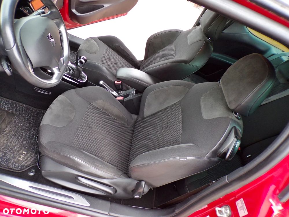 Citroën DS3 1.6 e-HDi SoChic - 23