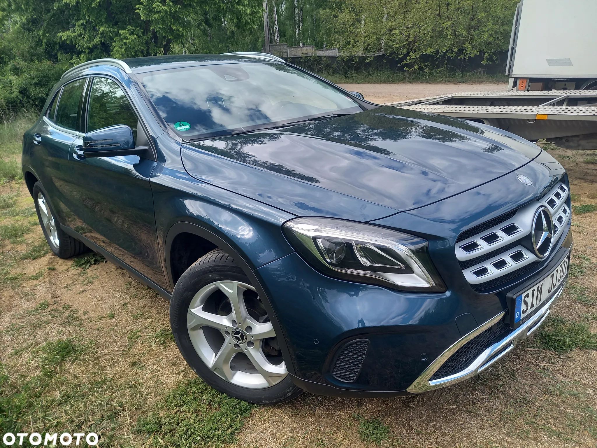Mercedes-Benz GLA 180 Peak Edition - 1