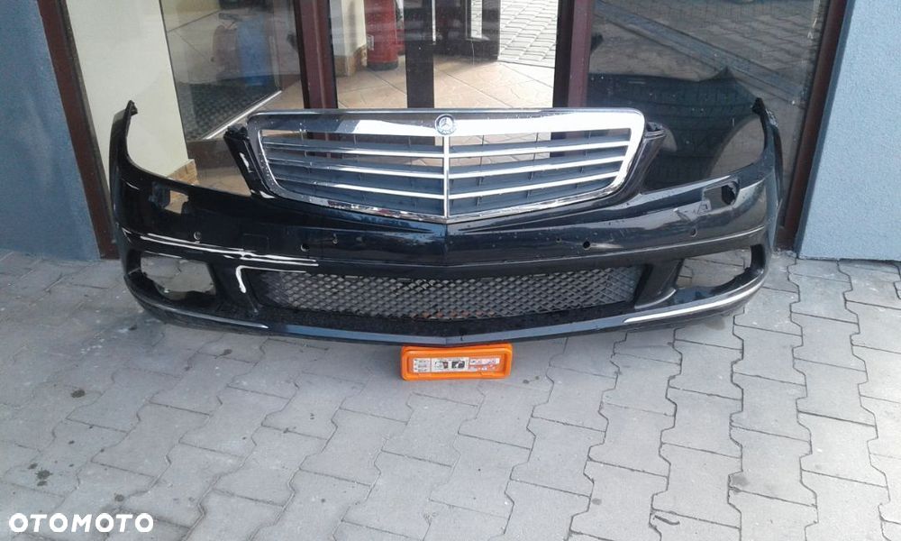Mercedes C klasa w204 ZDERZAK PRZEDNI Spr 6Pdc - 1