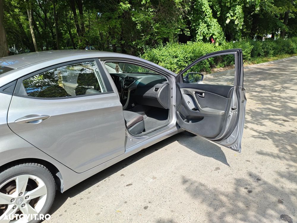 Hyundai Elantra 1.6 MPi Highway - 15