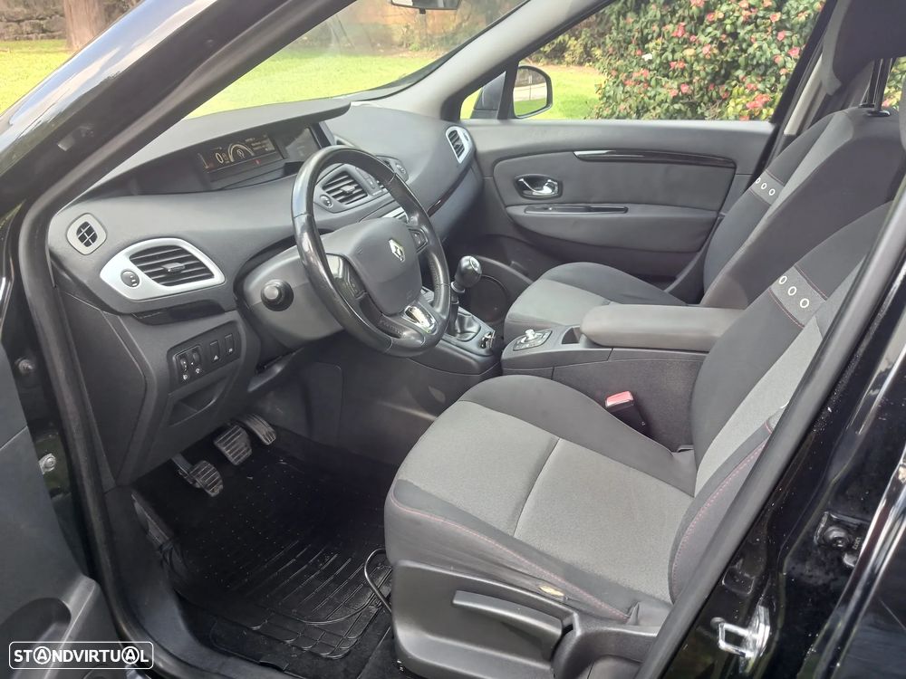 Renault Scénic 1.5 dCi Dynamique S - 13