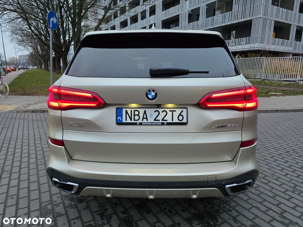 BMW X5 xDrive30d sport - 30