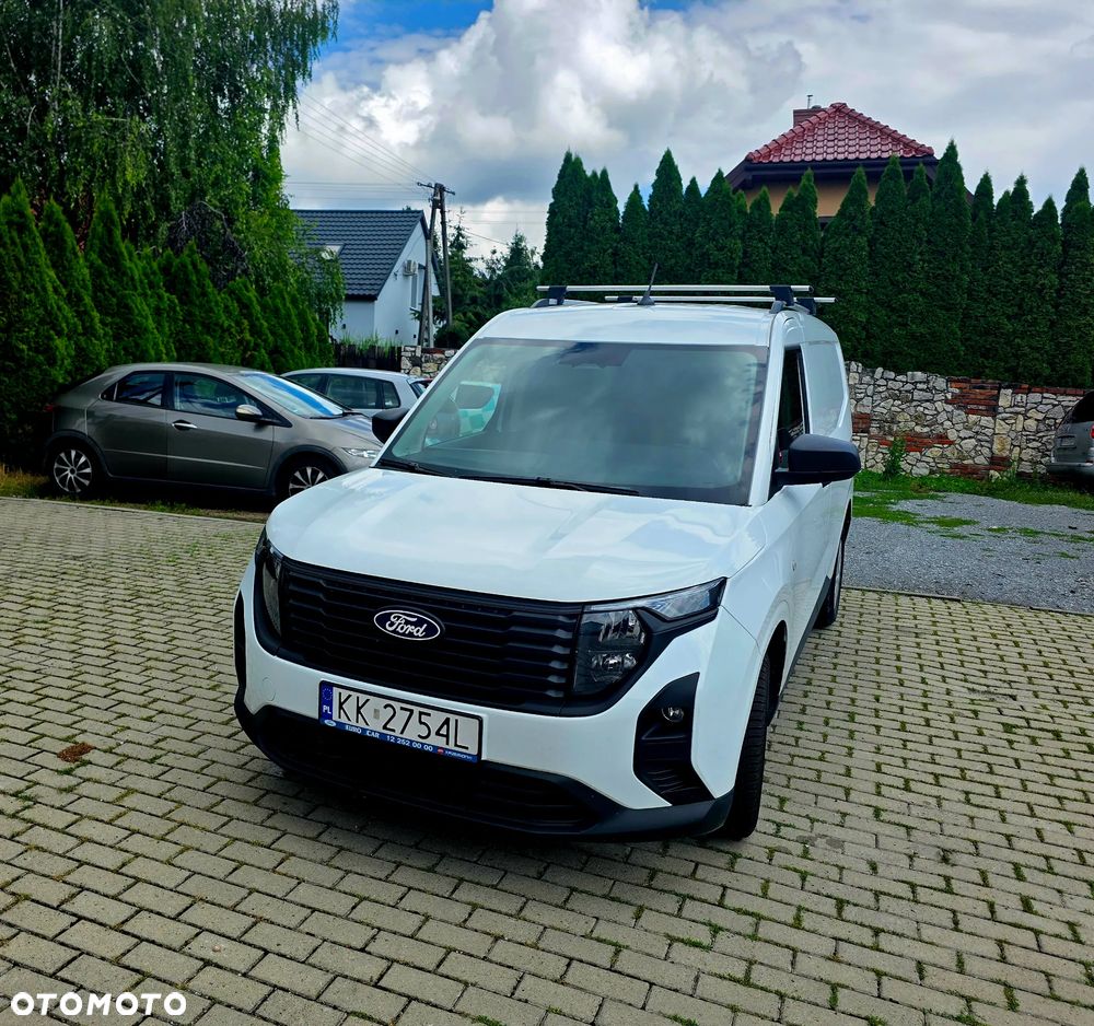 Ford transit Courier - 11