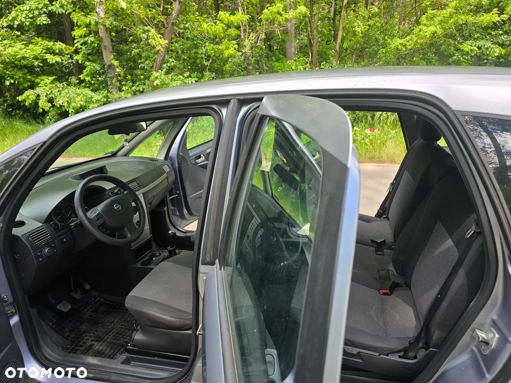 Opel Meriva 1.6 16V Cosmo - 19