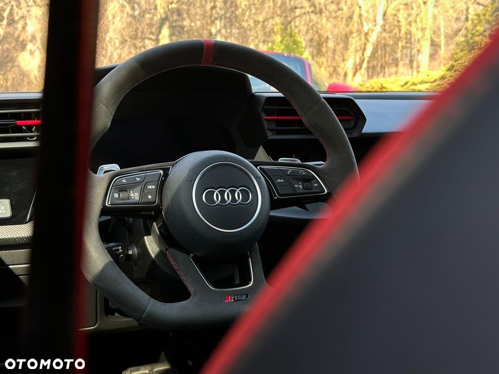 Audi RS3 Limousine - 28