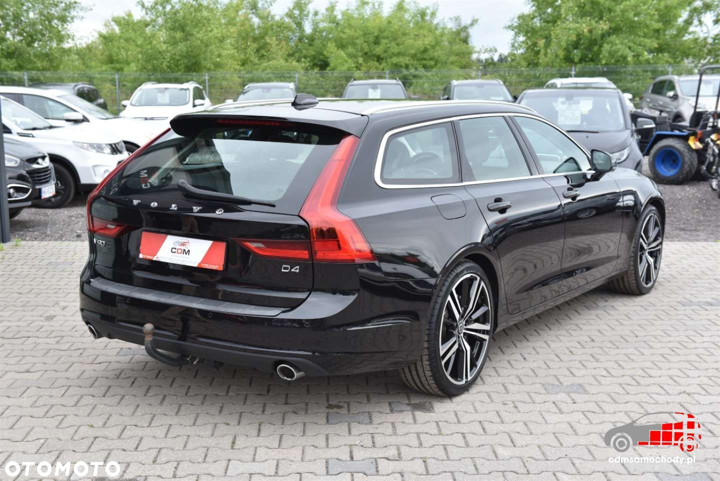 Volvo V90 D4 Momentum - 11