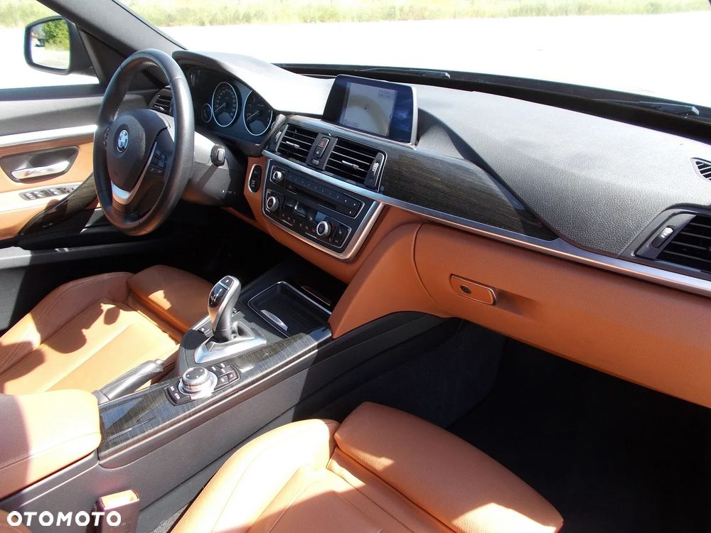 BMW 3GT 320i Sport-Aut Luxury Line - 13