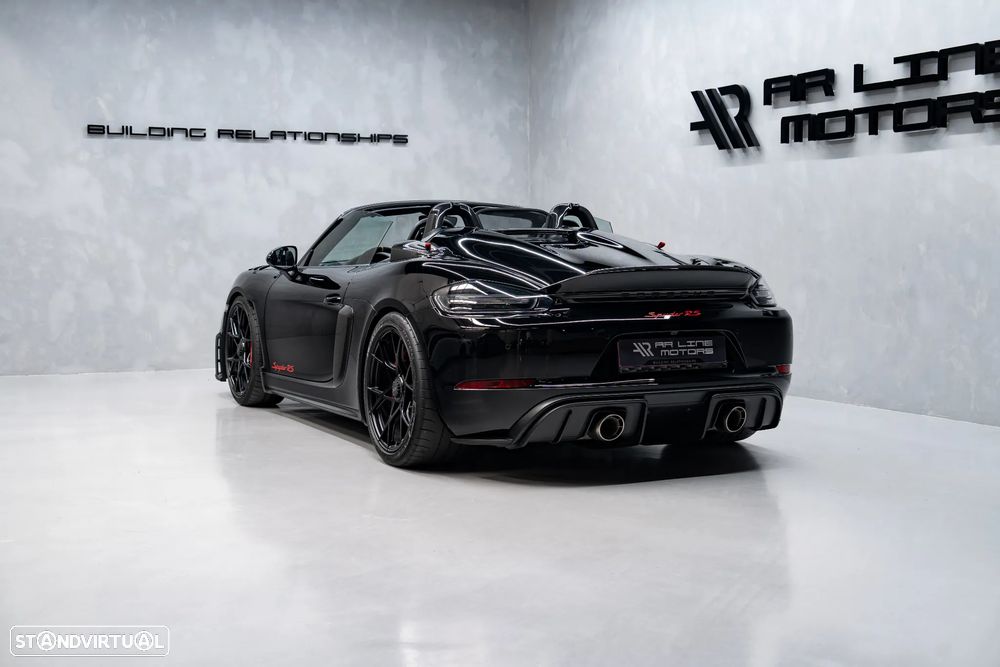 Porsche 718 Spyder RS - 17