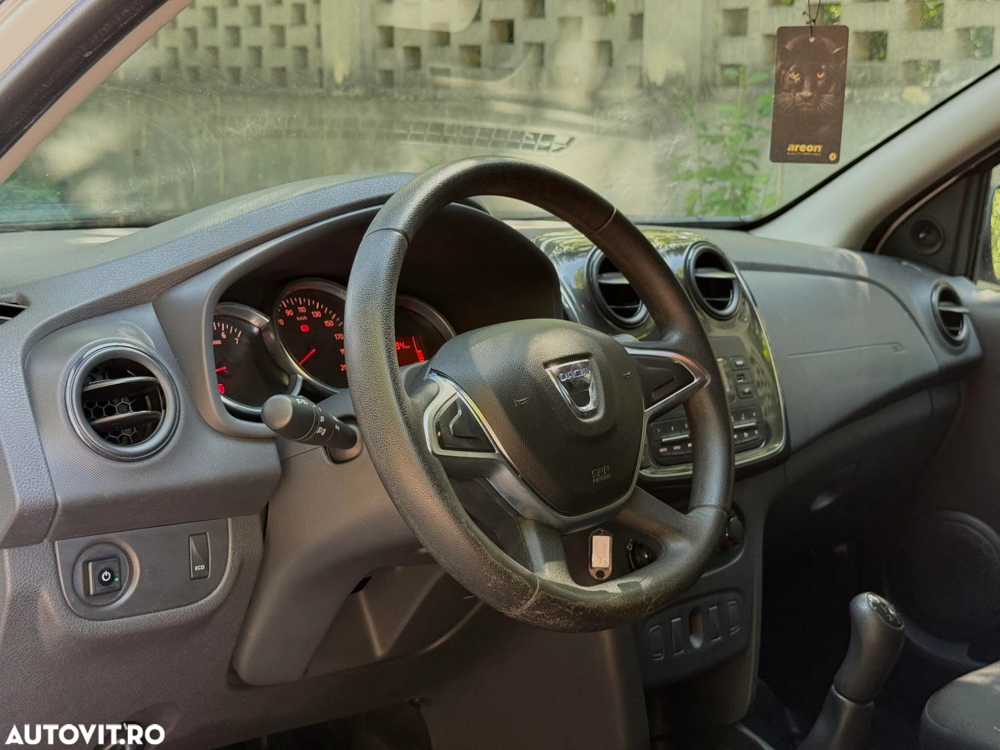 Dacia Sandero 0.9 TCe Laureate - 15