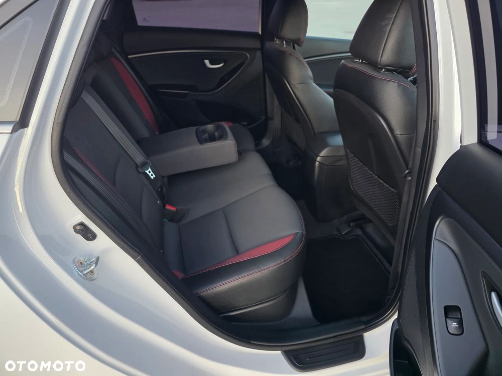 Hyundai i30 1.6 T GDI Turbo - 20