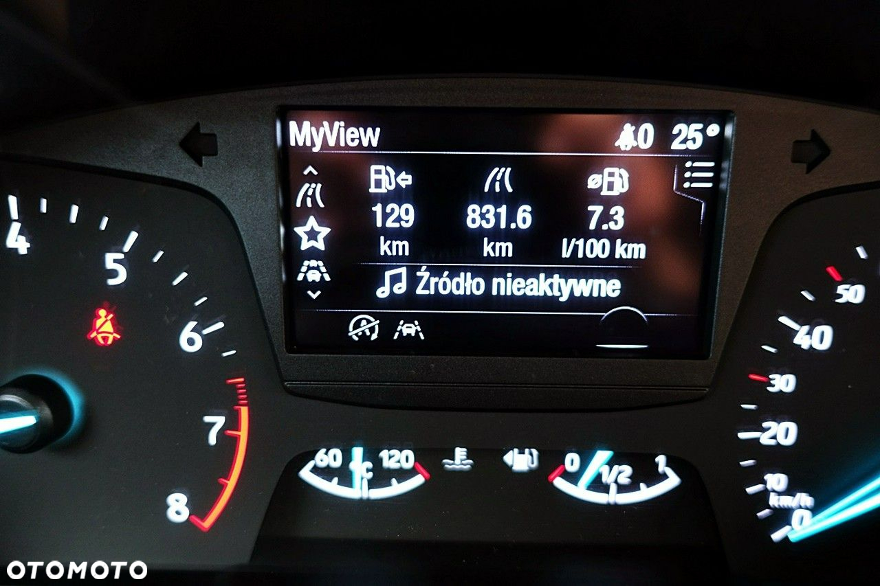 Ford Focus - 32