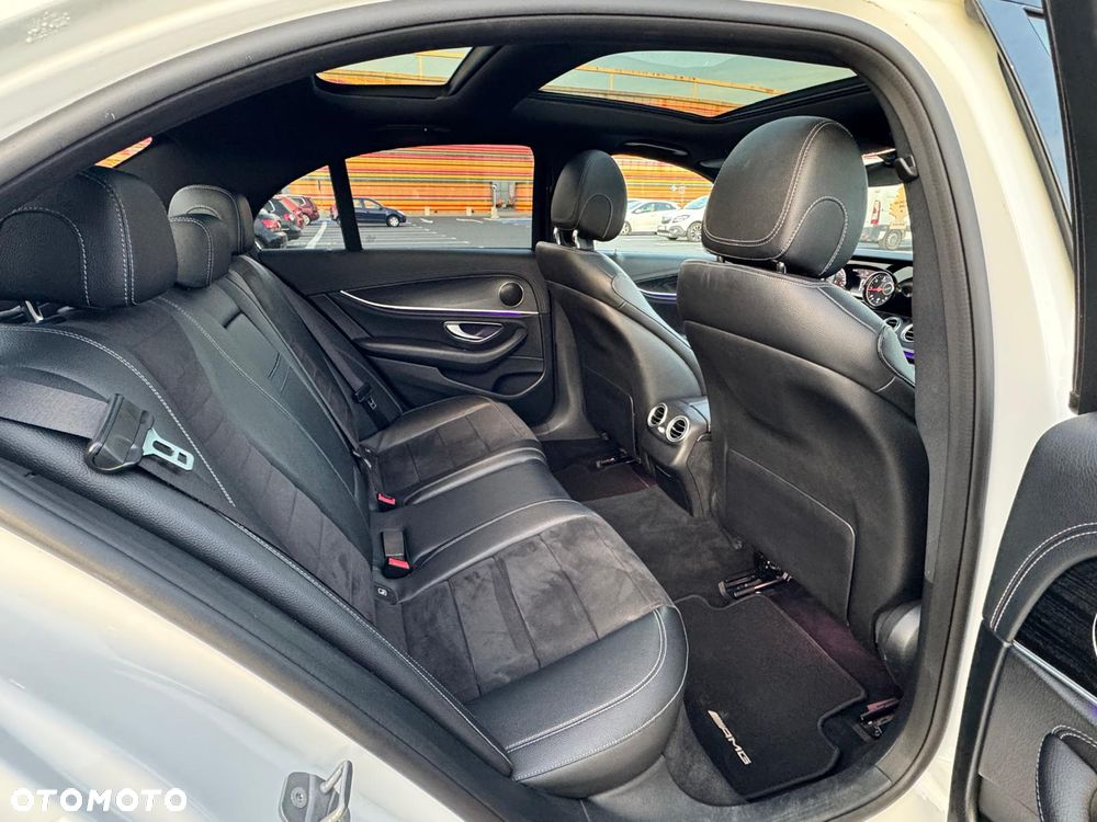 Mercedes-Benz Klasa E 220 d 4-Matic Business Edition 9G-TRONIC - 20
