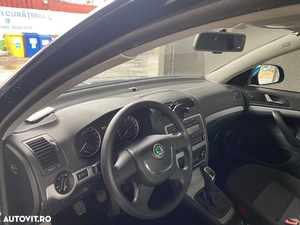 SKODA Octavia 2012 — imagine 8