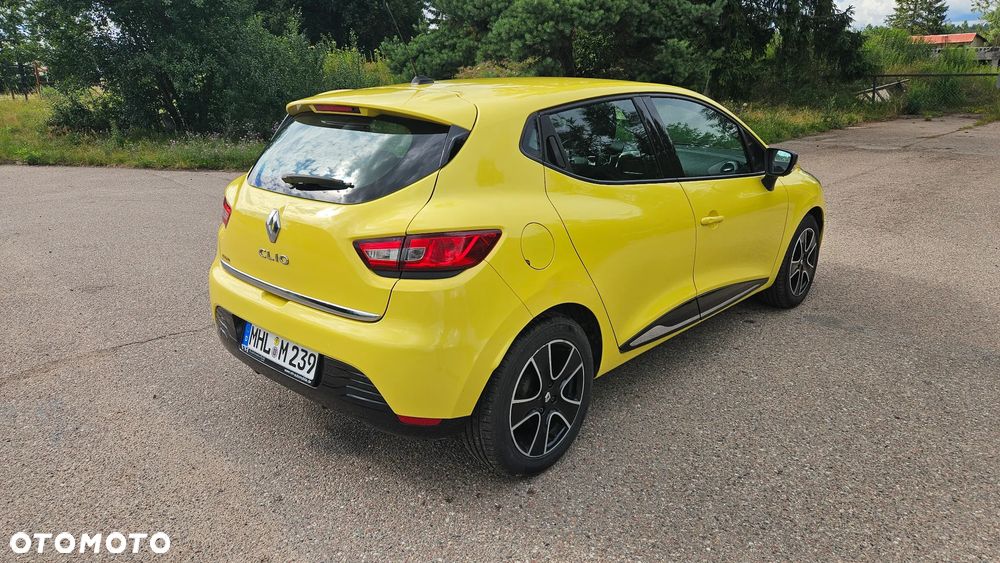 Renault Clio 1.2 16V 75 LIMITED - 8