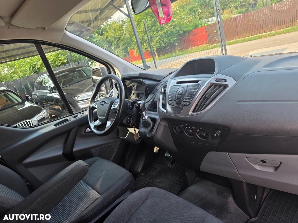 Ford TRANSIT CUSTOM - 22