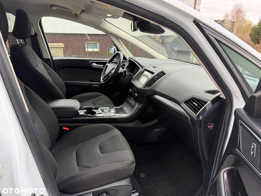 Ford S-Max 2.0 EcoBlue Titanium - 23