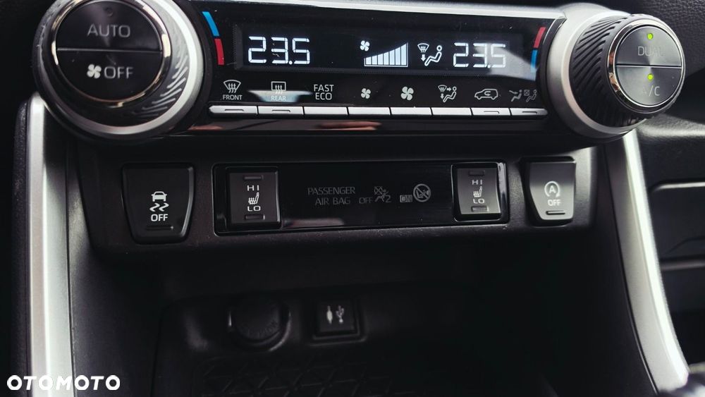 Toyota RAV4 - 19