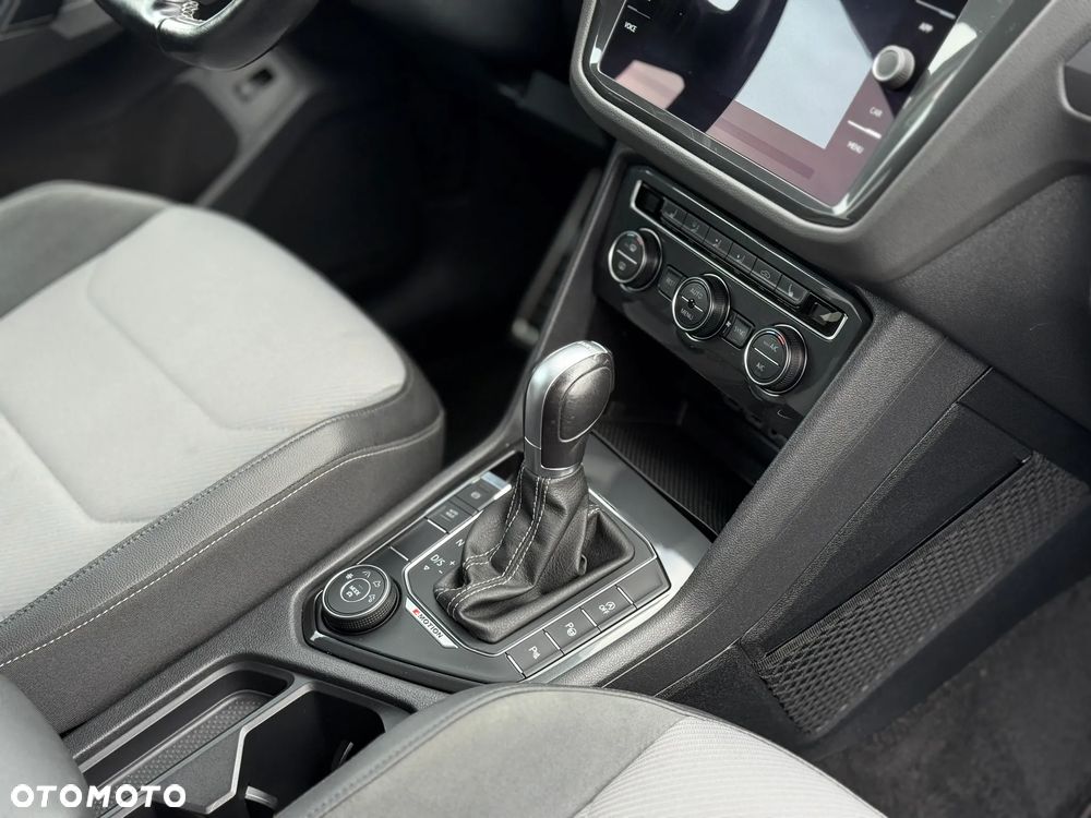 Volkswagen Tiguan 2.0 TDI SCR 4Mot R-Line DSG - 16
