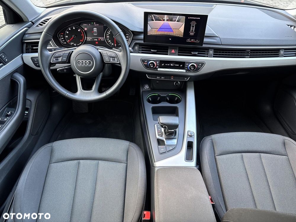 Audi A4 Limousine - 9