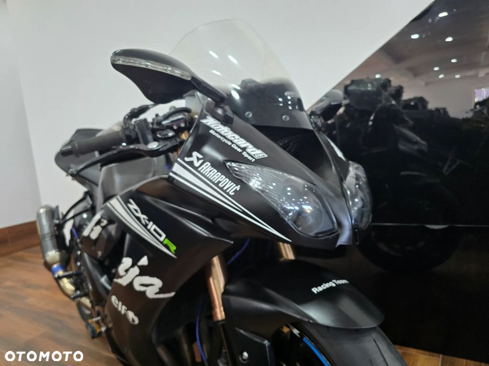 Kawasaki ZXR - 17