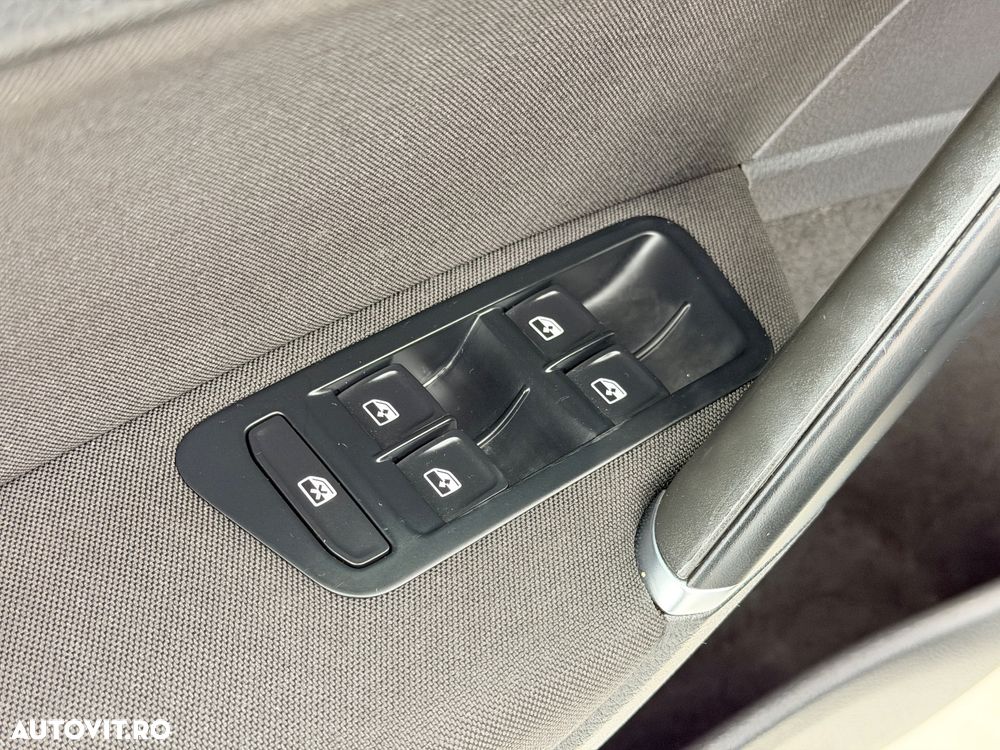 Volkswagen Golf Variant 1.6 TDI DSG Join - 15