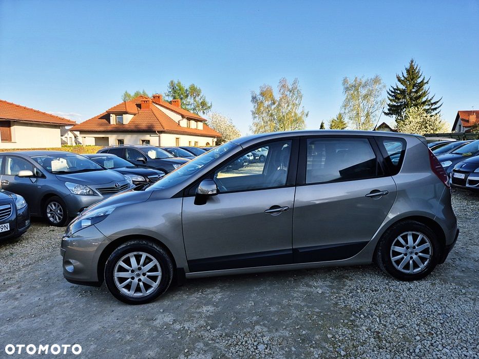 Renault Scenic 1.6 16V 110 TomTom Edition - 24