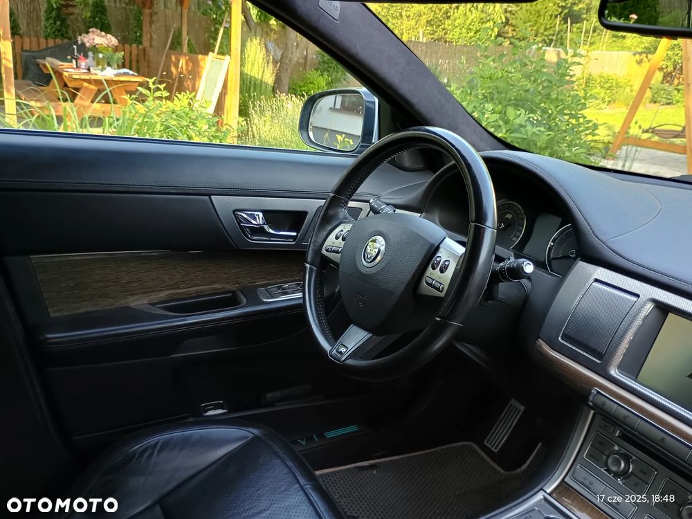 Jaguar XF XFR 5.0 V8 Kompressor - 11