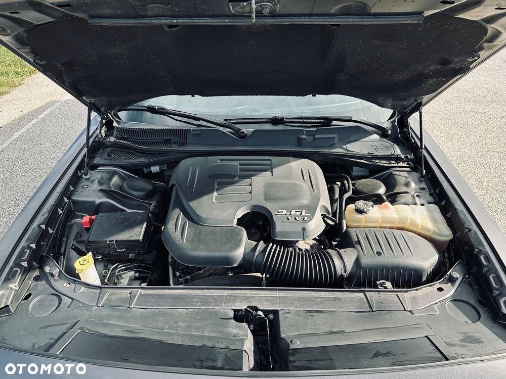Dodge Challenger 3.6 GT AWD - 16