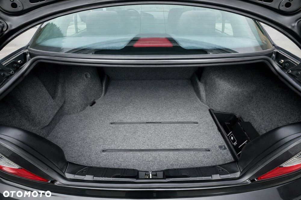 BMW Seria 3 318i - 12