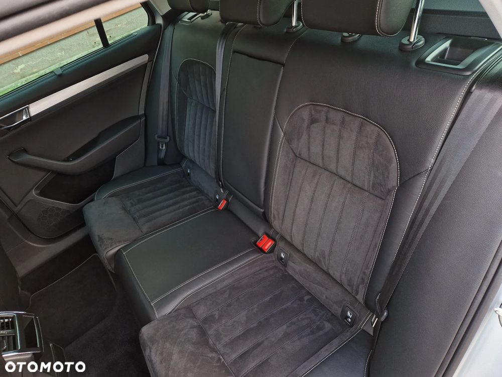 Skoda Superb 2.0 TDI DSG Style - 16