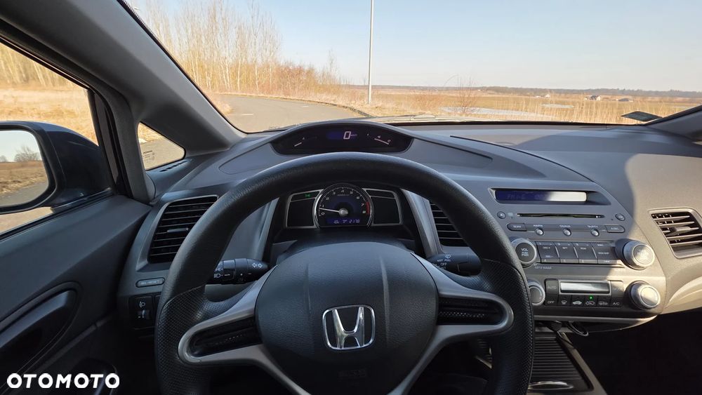 Honda Civic 1.8 Comfort - 11