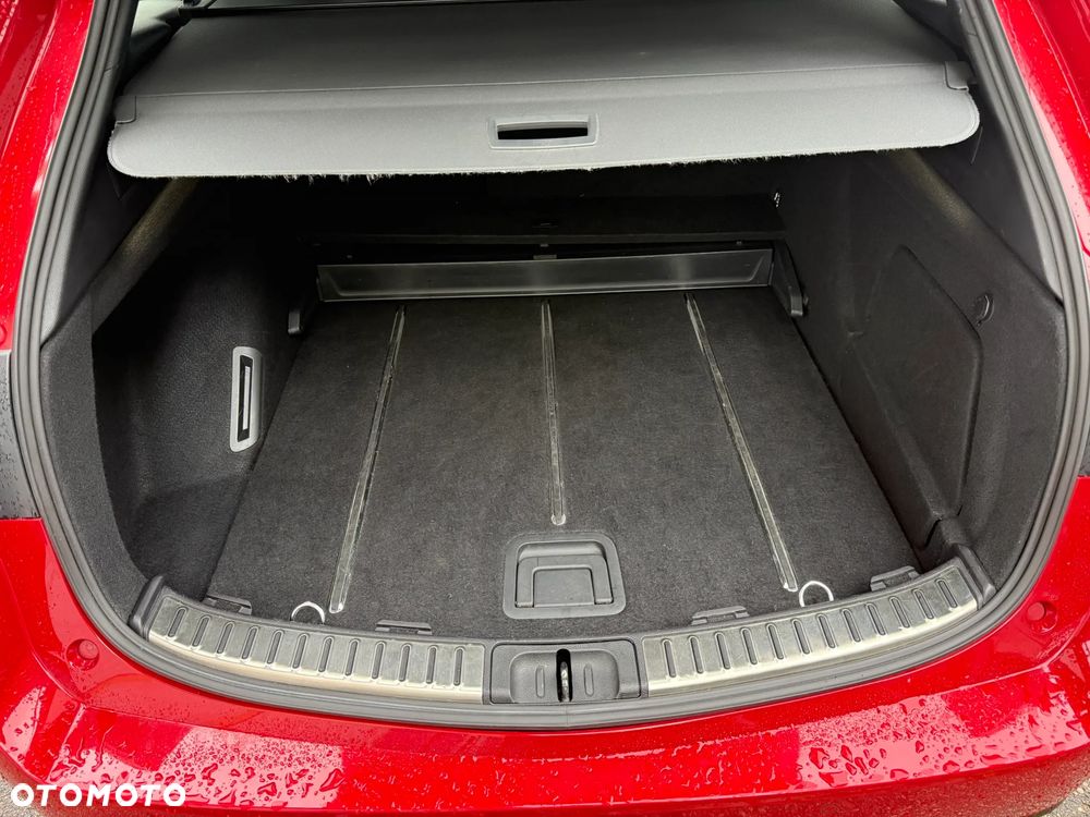 Toyota Corolla 2.0 Hybrid GR Sport - 13