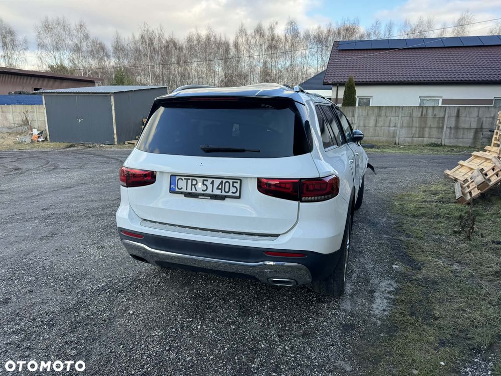 Mercedes-Benz GLB 250 4-Matic 8G-DCT - 5