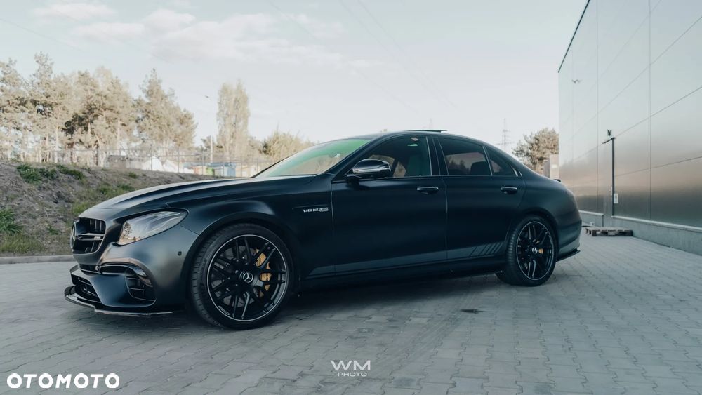 Mercedes-Benz Klasa E AMG 63 S 4Matic AMG Speedshift 9G-MCT Edition 1 - 4