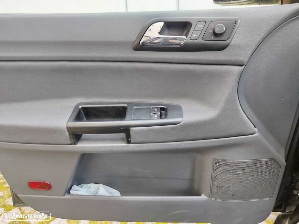 VW Polo 1.2 Confortline TA - 28