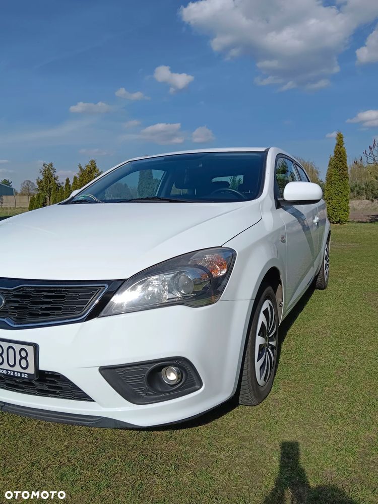 Kia Ceed 1.4 Comfort + - 6