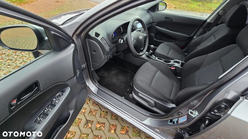 Hyundai i30 1.6 CRDi Blue Classic - 11