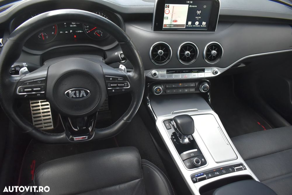 Kia Stinger 2.0 T-GDI RWD GT Line - 23