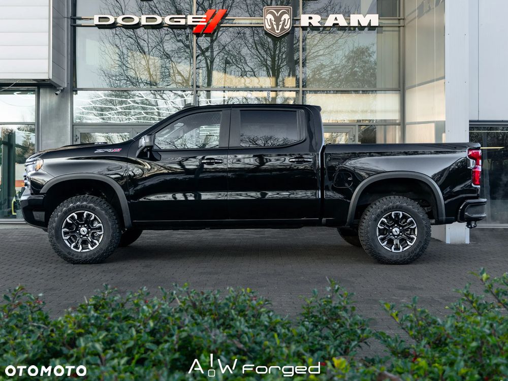 Chevrolet Silverado - 9