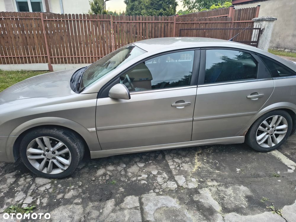 Opel Vectra 2.2 DTI - 2