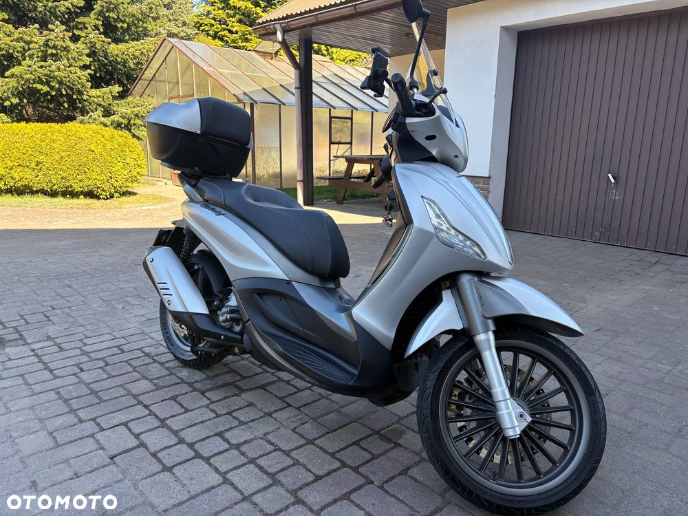 Piaggio Beverly - 2