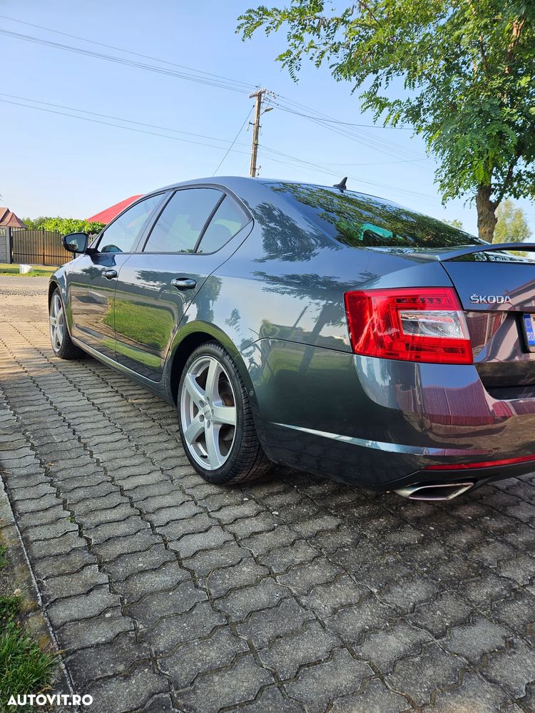 Skoda Octavia 2.0 TDI (Green tec) RS - 10