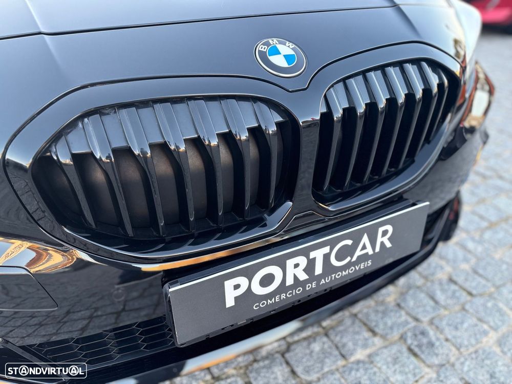 BMW 118 i Pack Desportivo M Auto - 59