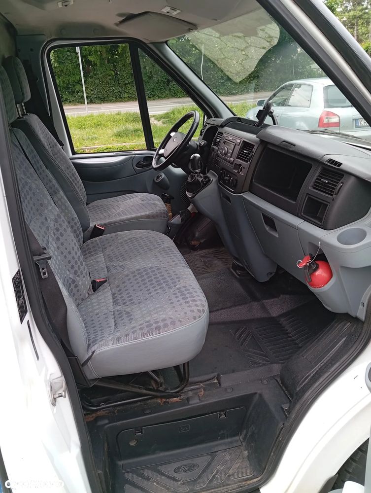 Ford transit - 13