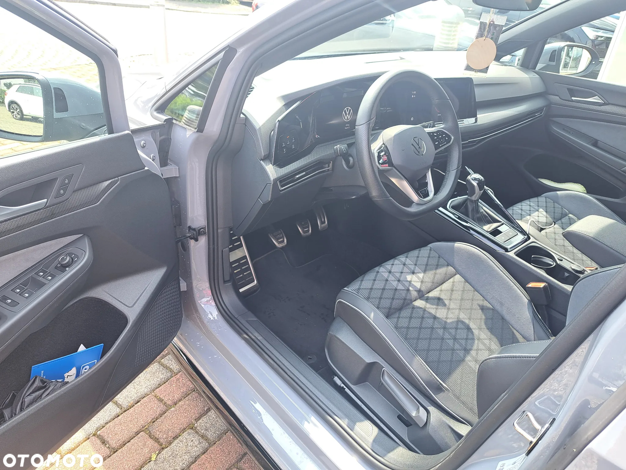 Volkswagen Golf VIII 1.5 TSI EVO R-Line - 7